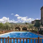 De فندق 4*