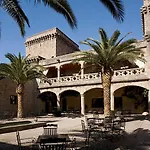 فندق De 4*