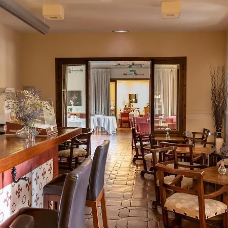 Hotel De 4*